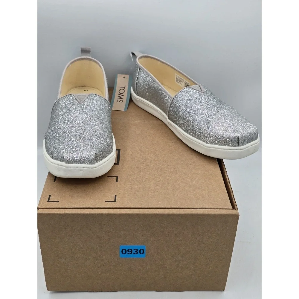 New Toms Youth Silver Iridescent Alpargata Slip On Shoe Sz 6 Youth